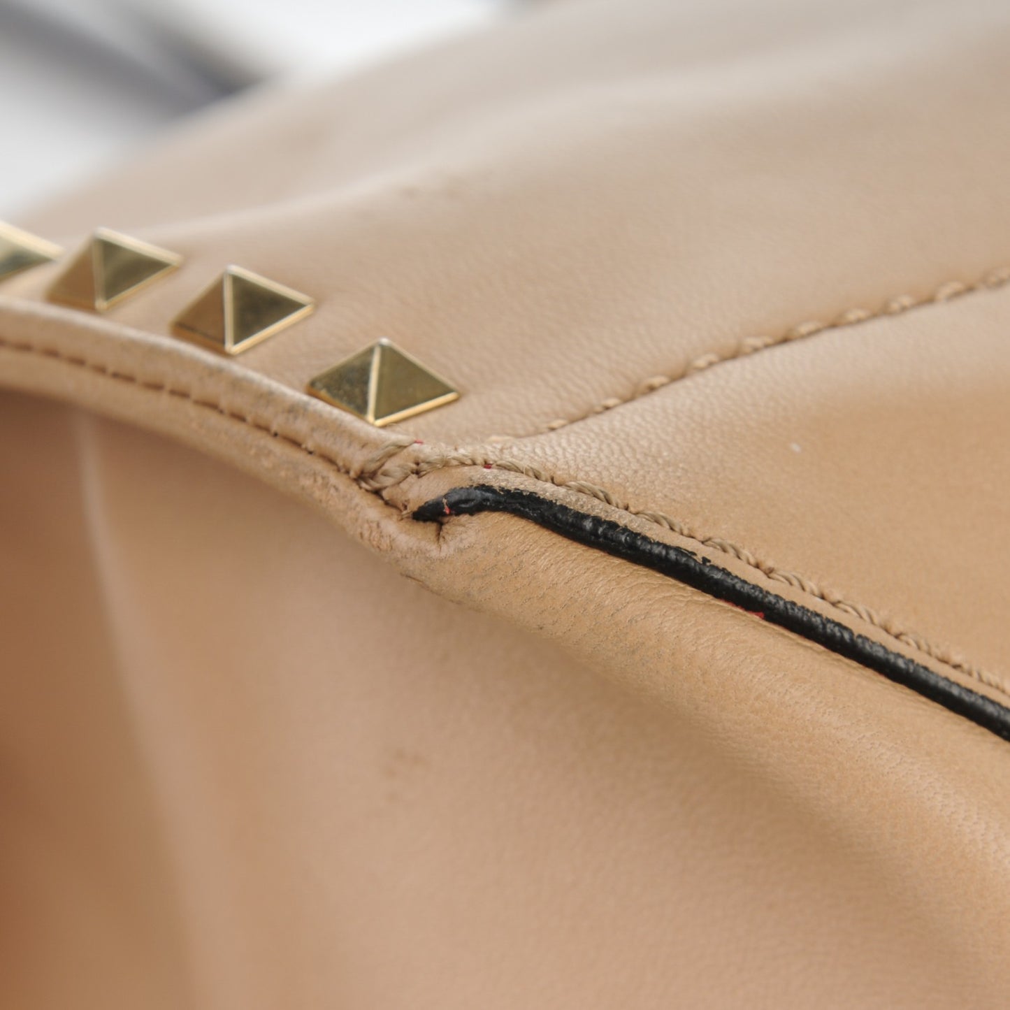 Nappa Medium Rockstud Soft Tote Nude