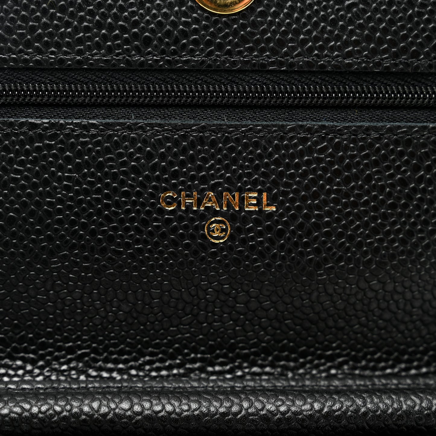 Caviar Quilted Wallet on Chain WOC Black