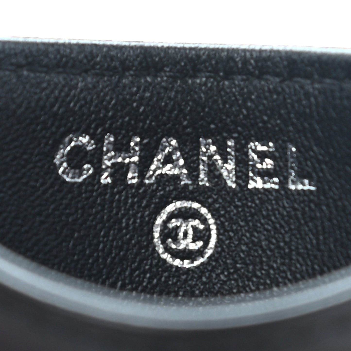 Lambskin Chevron Quilted Card Holder So Black