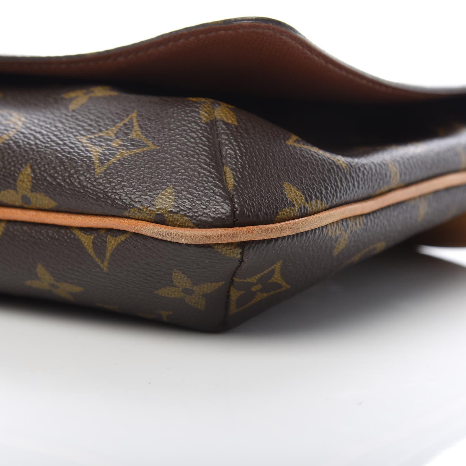 Louis Vuitton Monogram Musette Tango 10 of 13