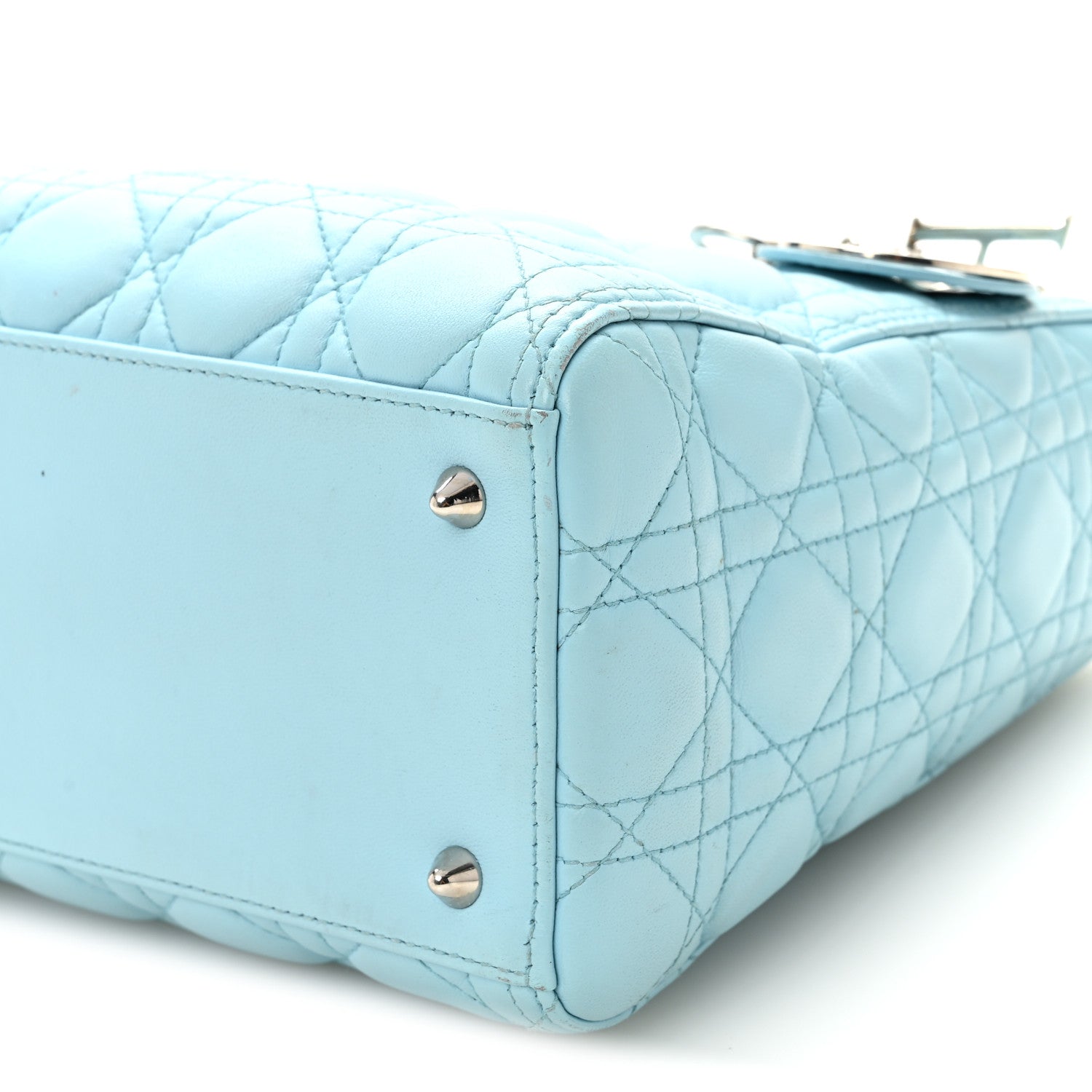 ライトブルー キルティング ケース ディオール　Dior レディ Christian Dior Lambskin Cannage Medium Lady Dior Light Blue
