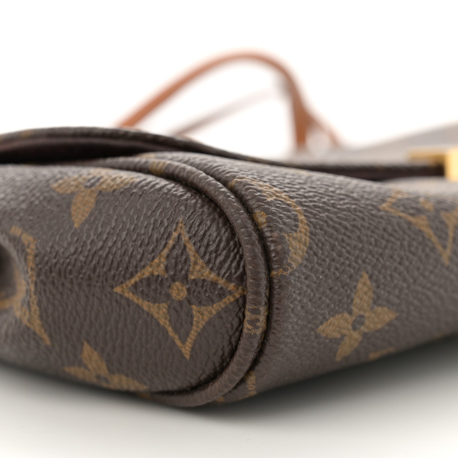 Louis Vuitton Monogram Favorite MM 9 of 13