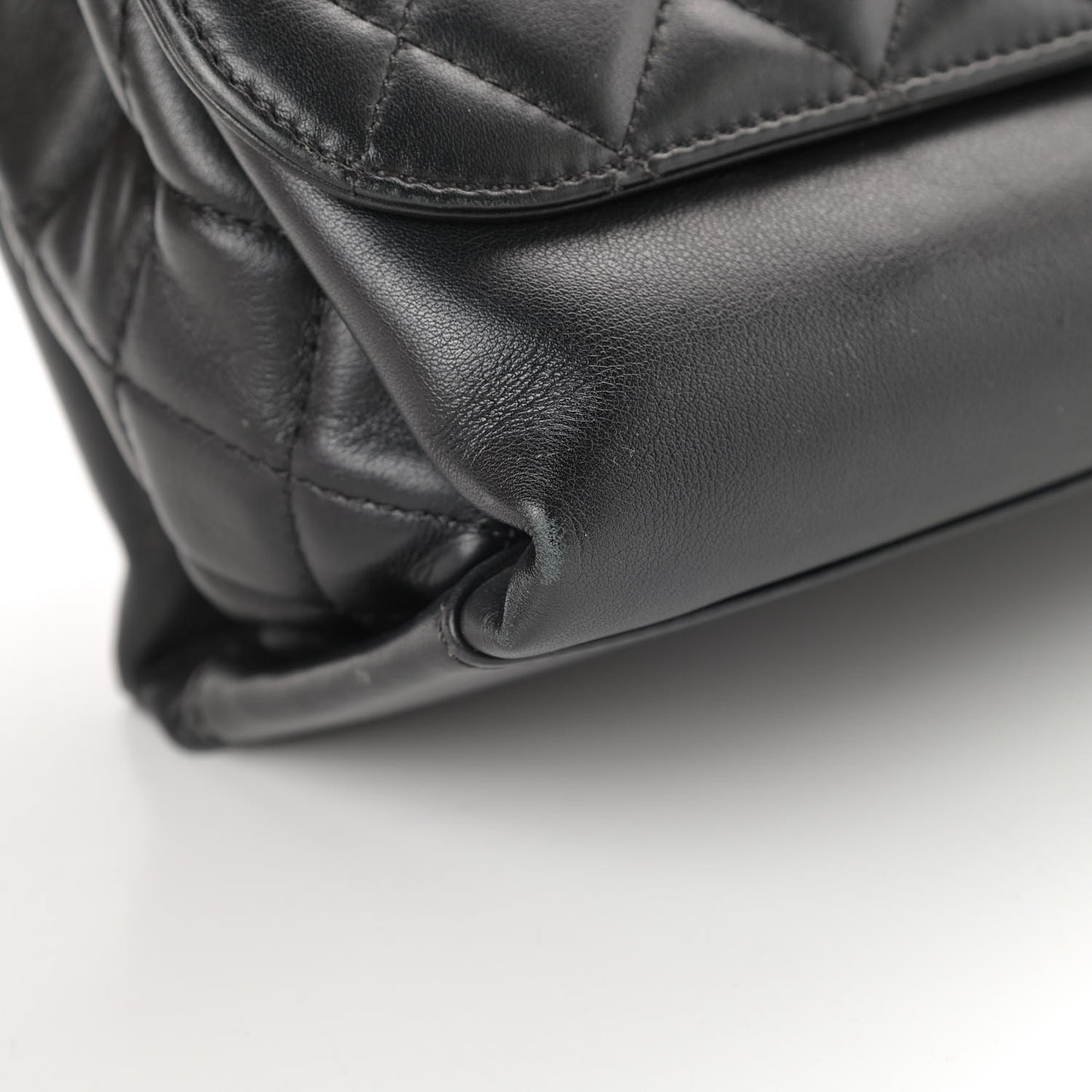 Calfskin Jumbo Tramezzo Flap Black