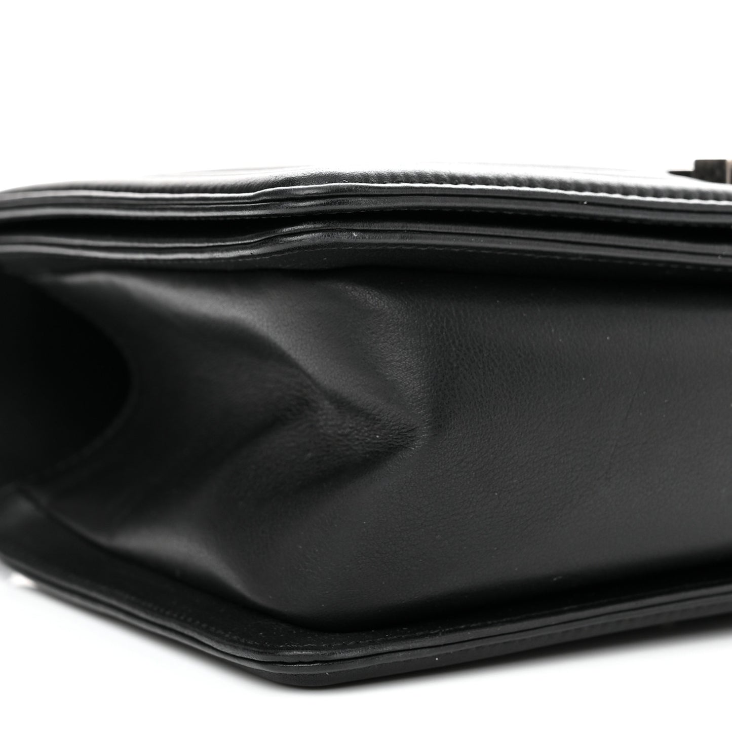 Lambskin Chevron Quilted Medium Boy Flap Black