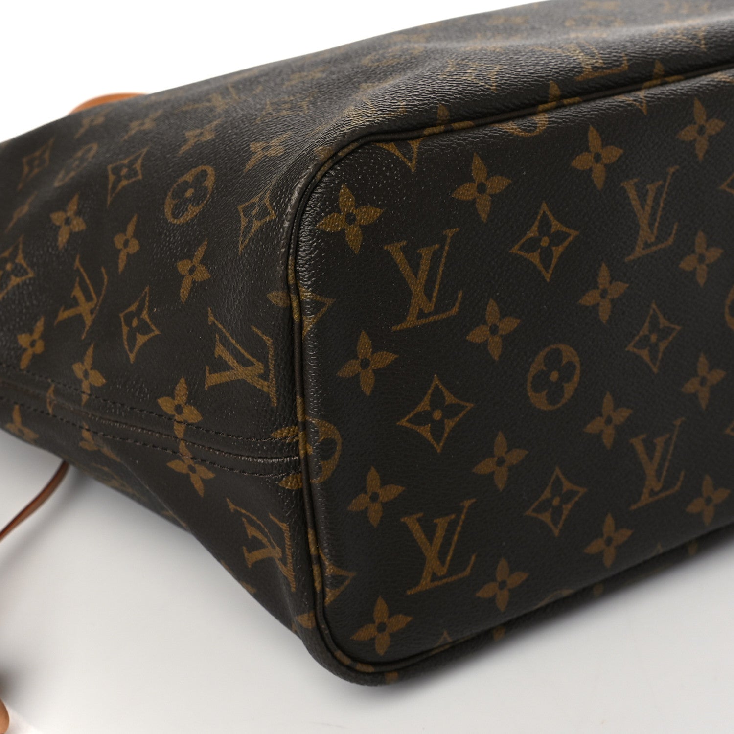 Louis Vuitton Monogram Neverfull MM 8 of 9