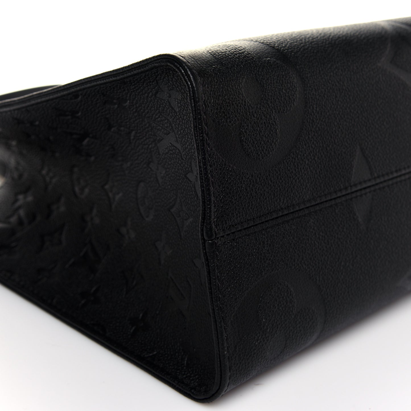 Empreinte Monogram Giant Onthego MM Black