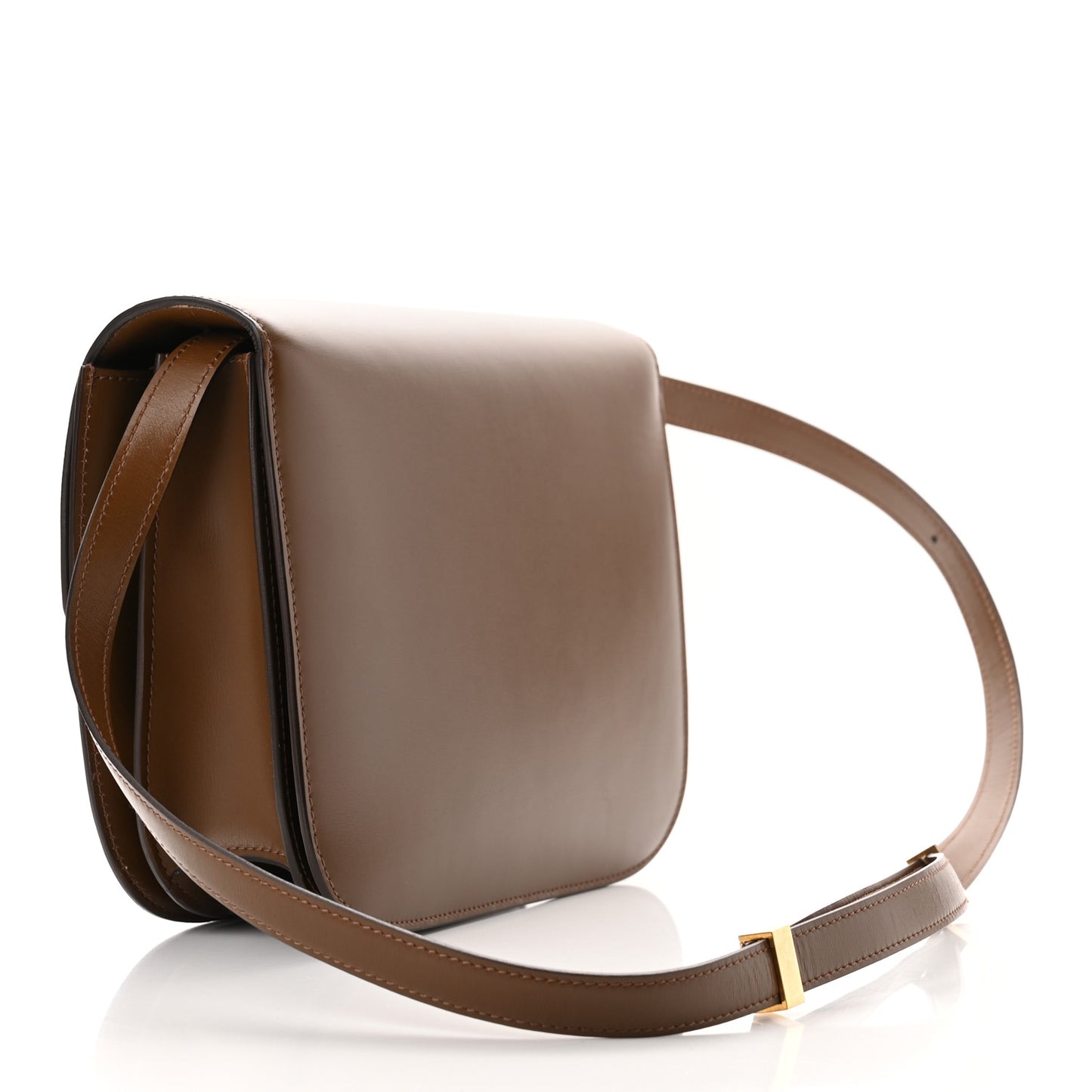 Box Calfskin Medium Classic Box Flap Bag Camel