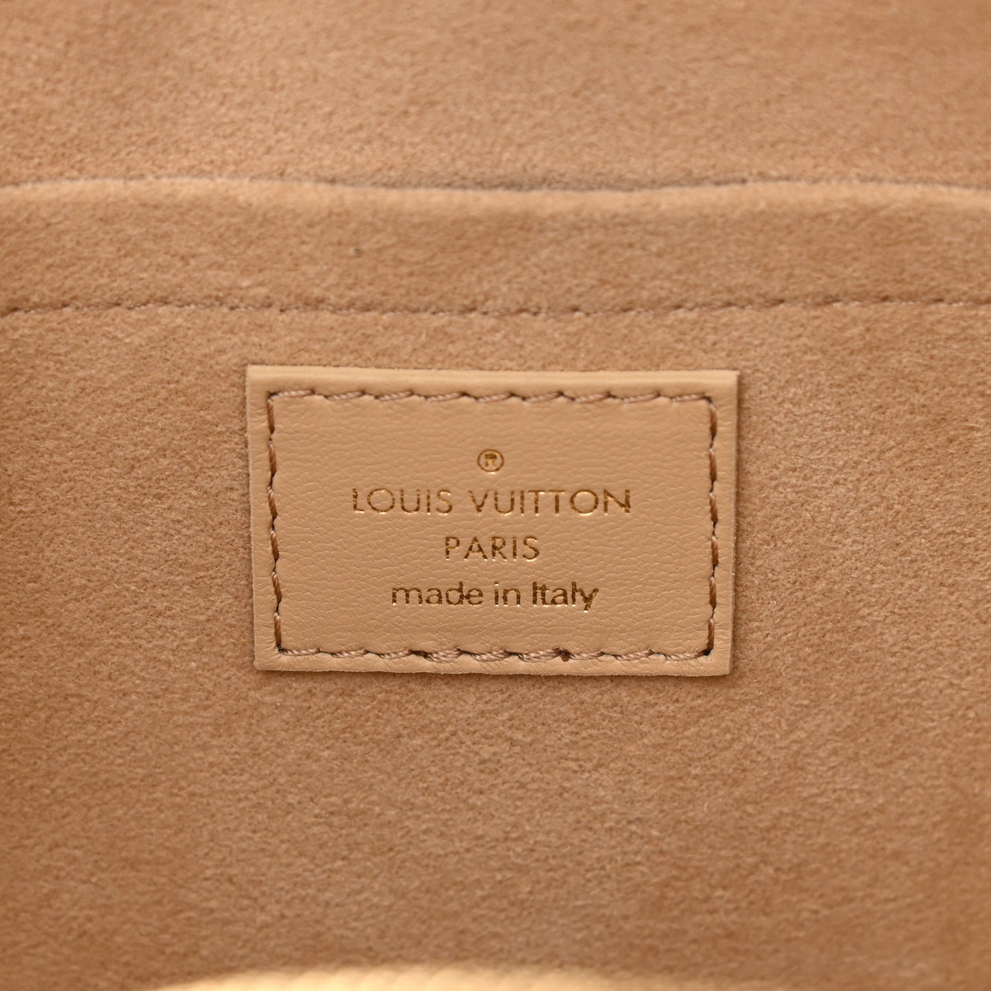 Lambskin Damier Quilt Troca MM Cashmere Beige