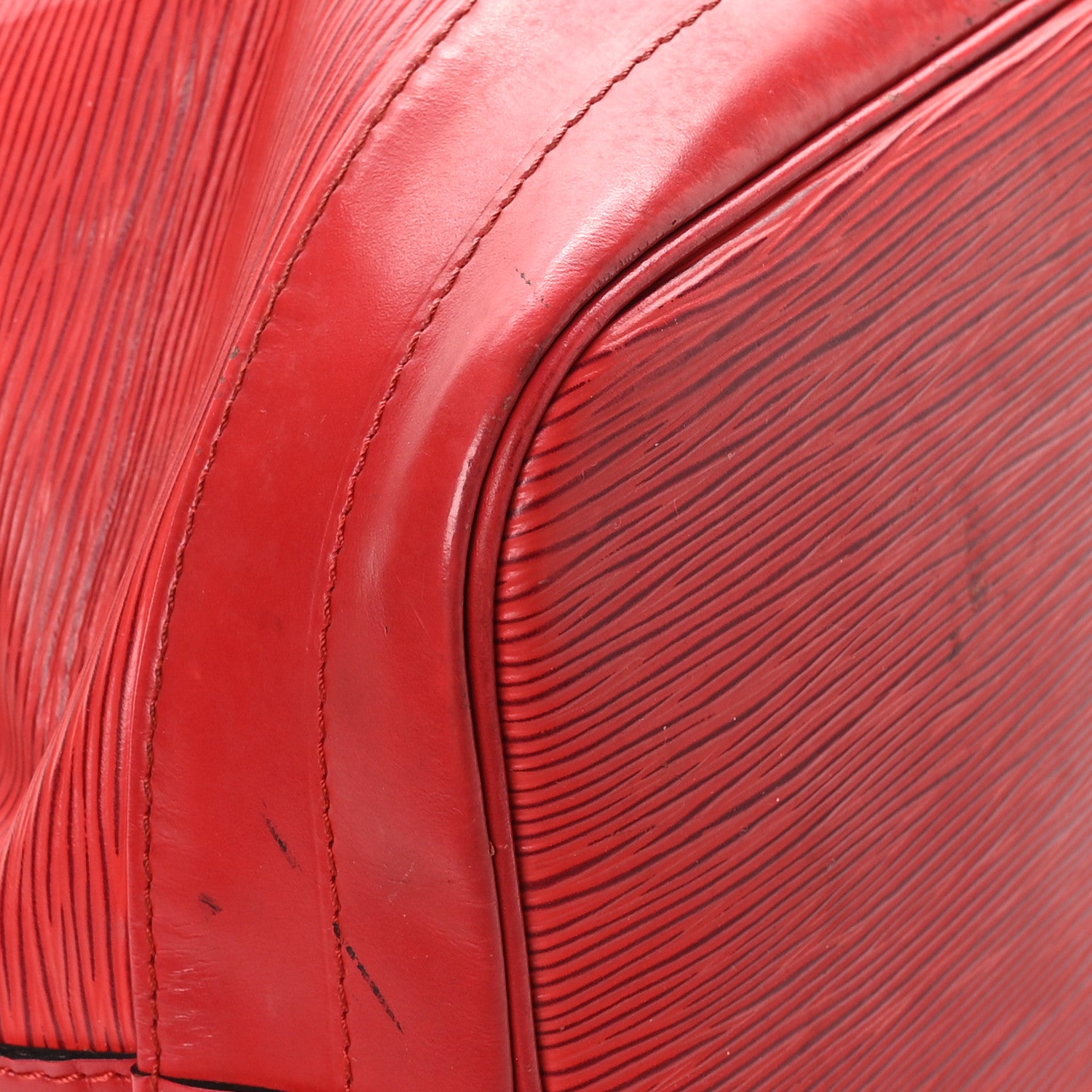 Louis Vuitton Epi Noe Castillan Red 10 of 12