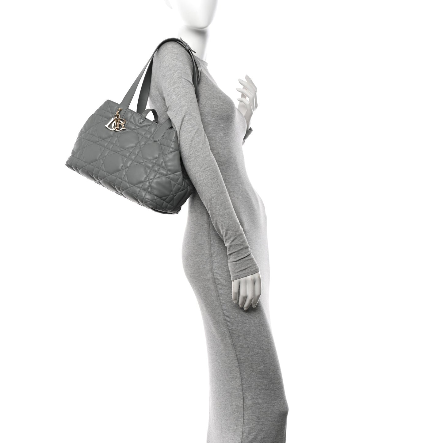 Calfskin Macrocannage Medium Toujours Grey