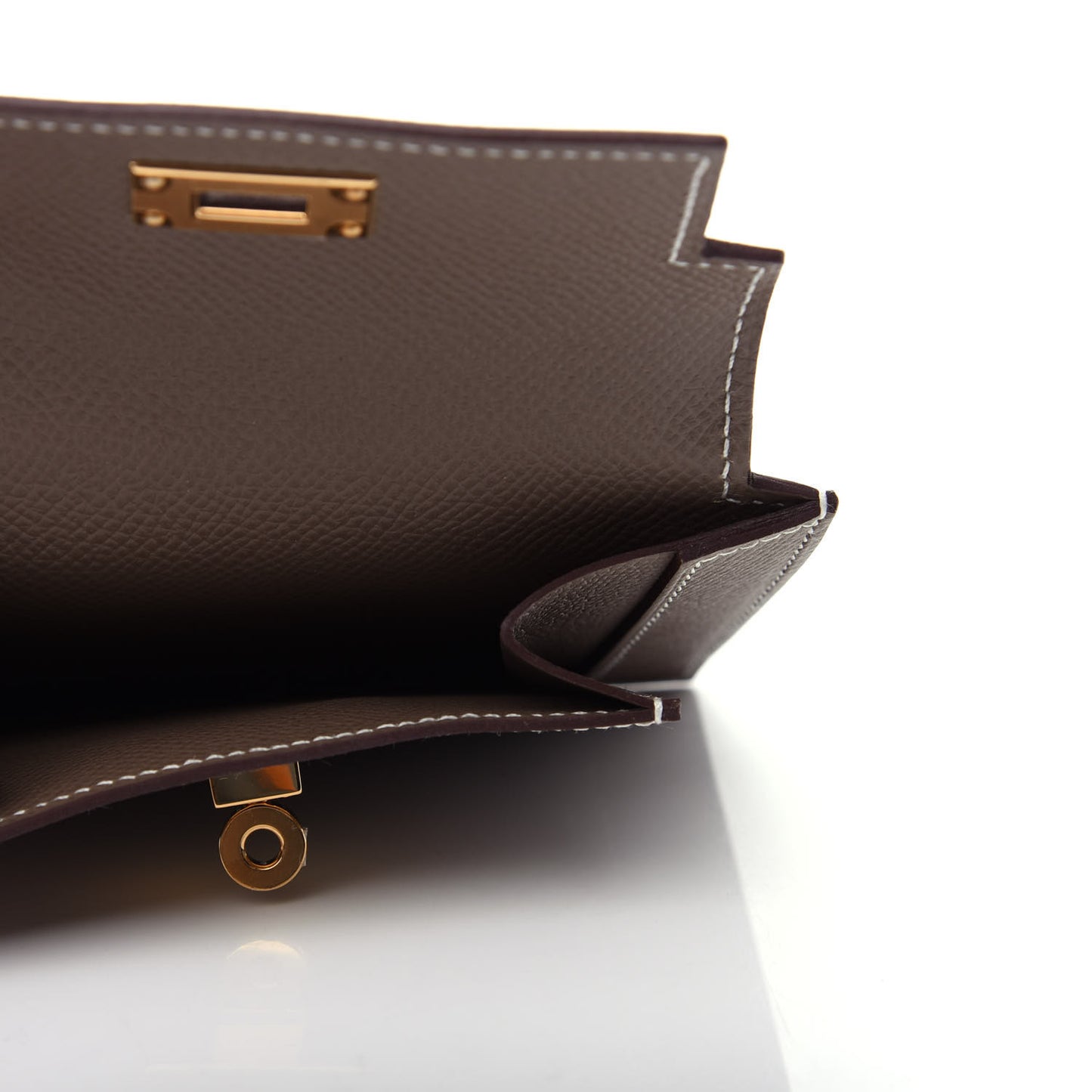 Epsom Kelly Pocket Compact Wallet Etoupe