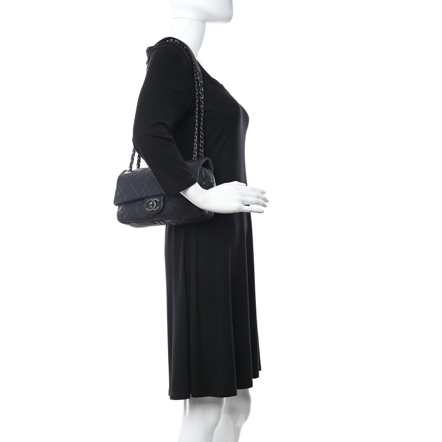 Sheepskin Quilted Medium Easy Flap Navy Blue