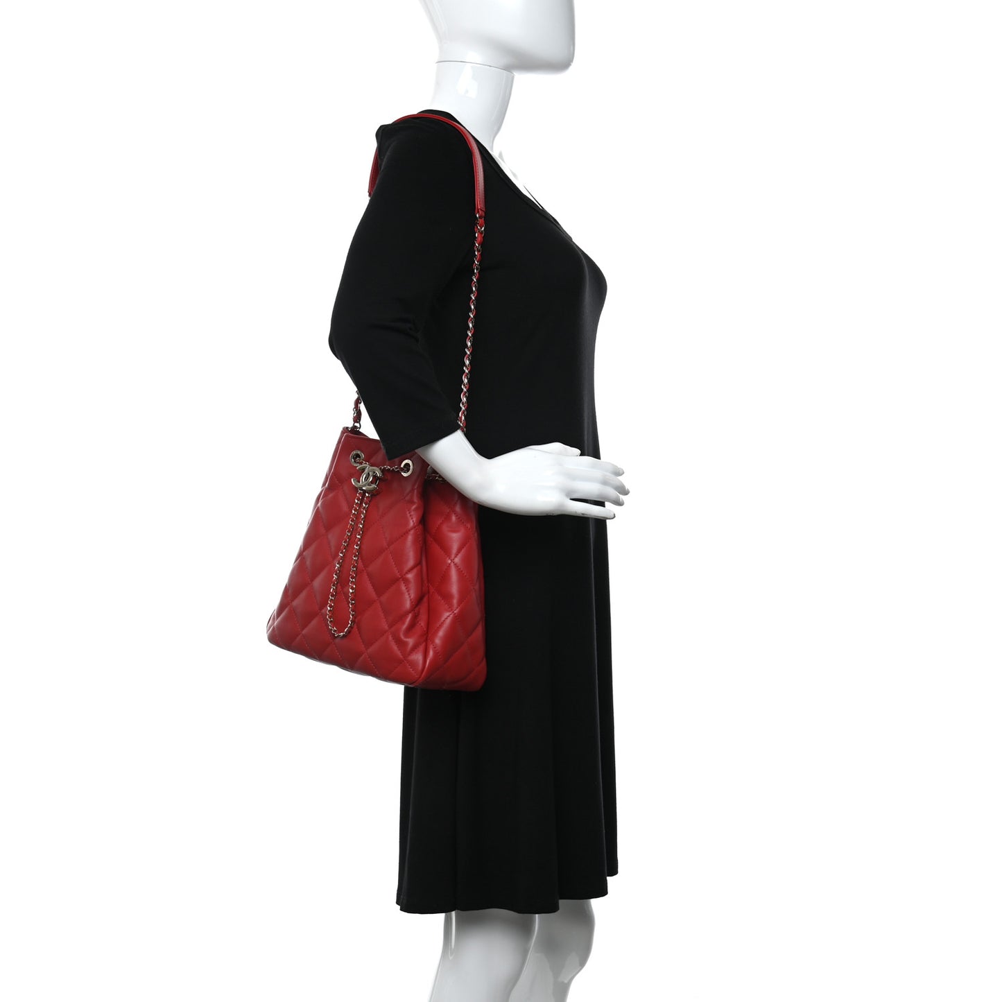 Lambskin Quilted Chain Drawstring Bag Red