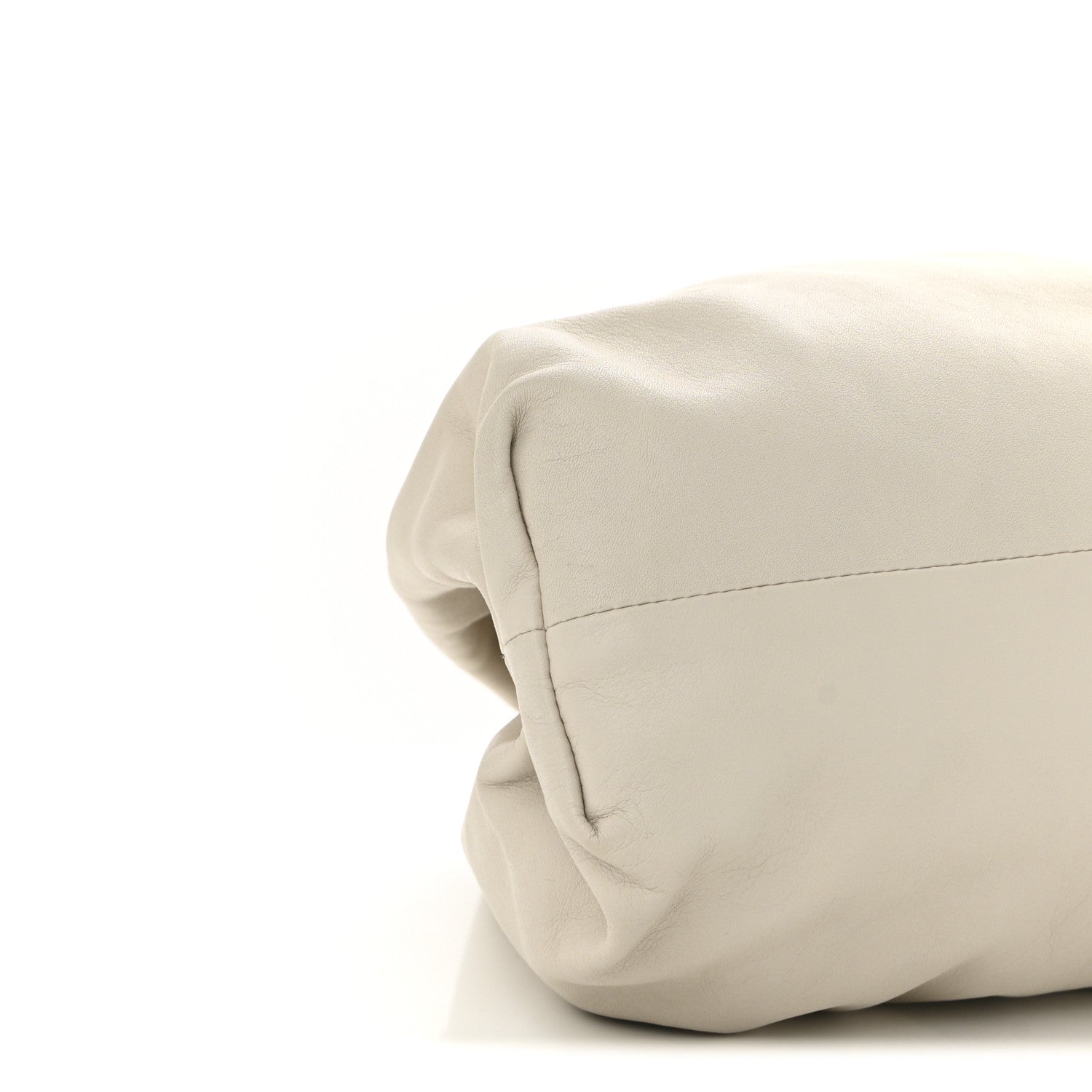 Bottega Veneta Smooth Butter Calf The Pouch Oversized Clutch Plaster 9 of 10
