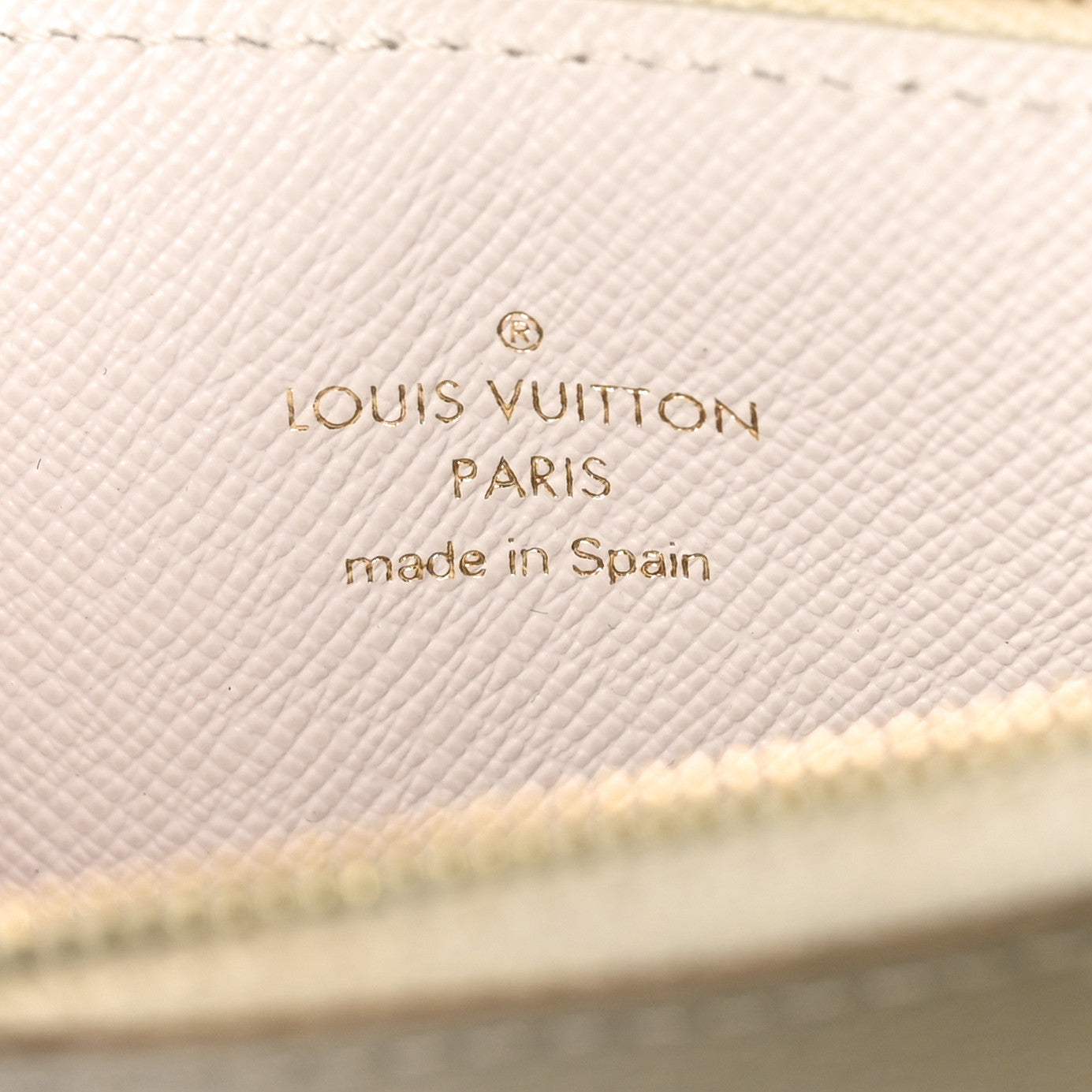 LOUIS VUITTON Monogram Giant Spring In The City Slim Purse Sunset Kaki