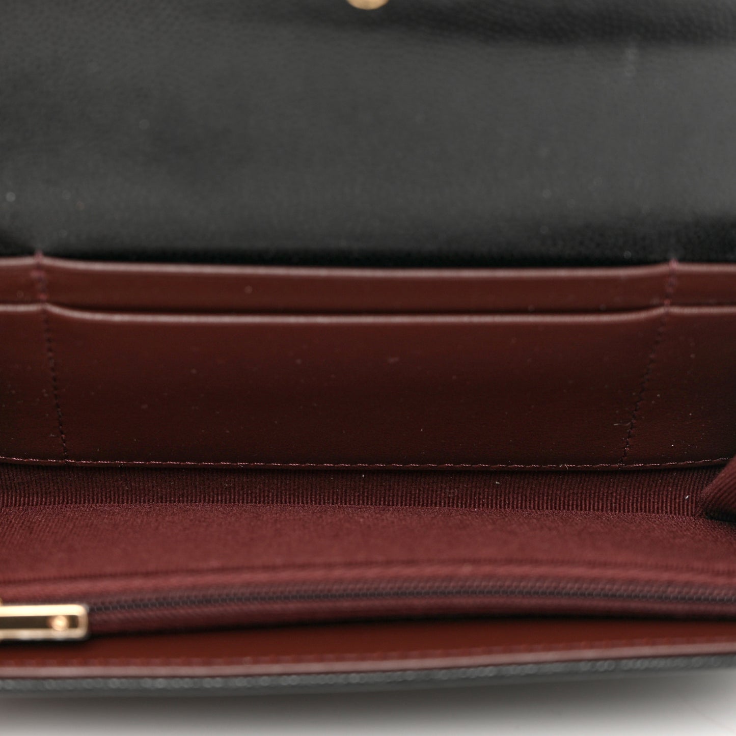 Caviar Quilted Medium Gusset Flap Wallet Black
