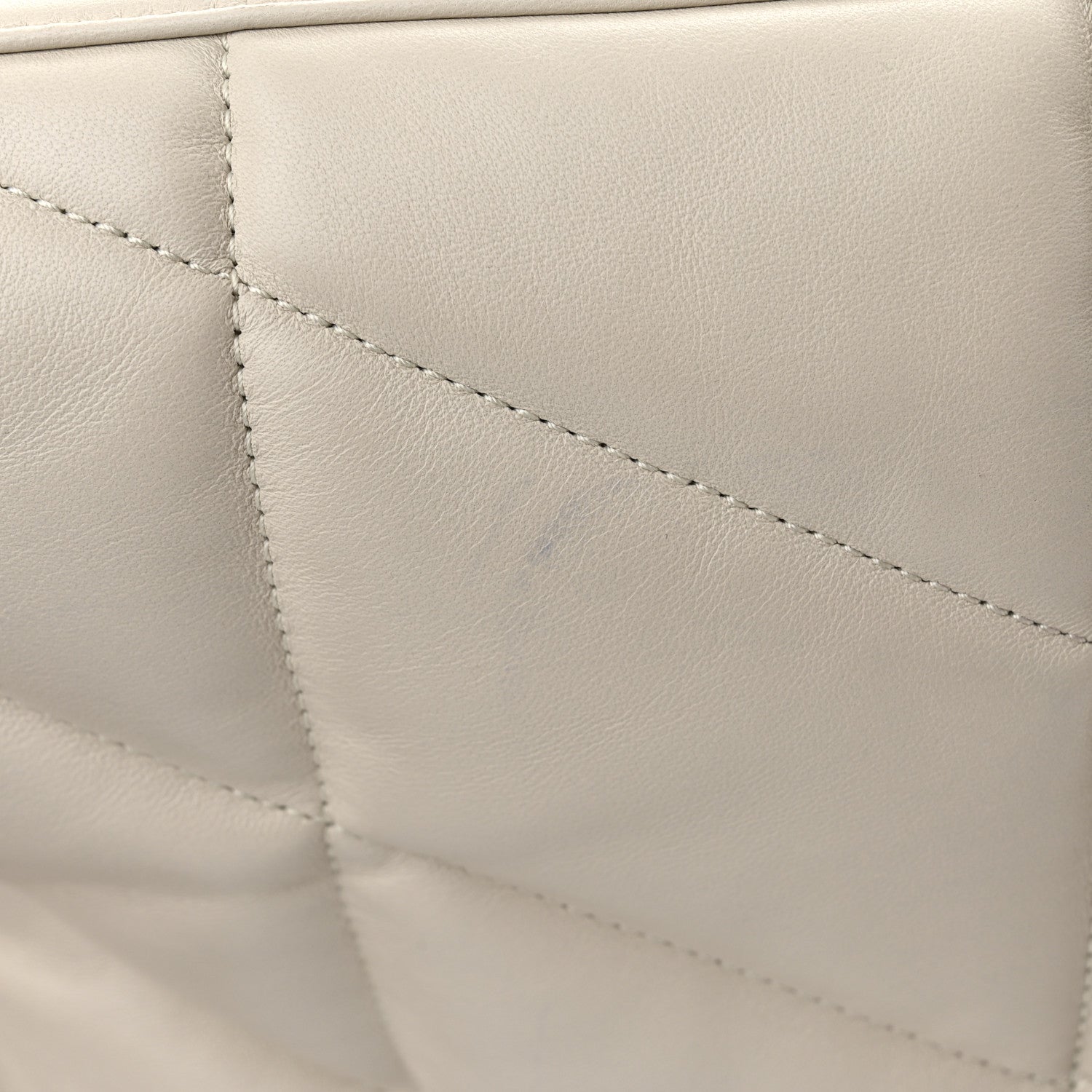 Saint Laurent Lambskin Quilted Medium Loulou Puffer Monogram Chain Satchel Blanc Vintage 11 of 11