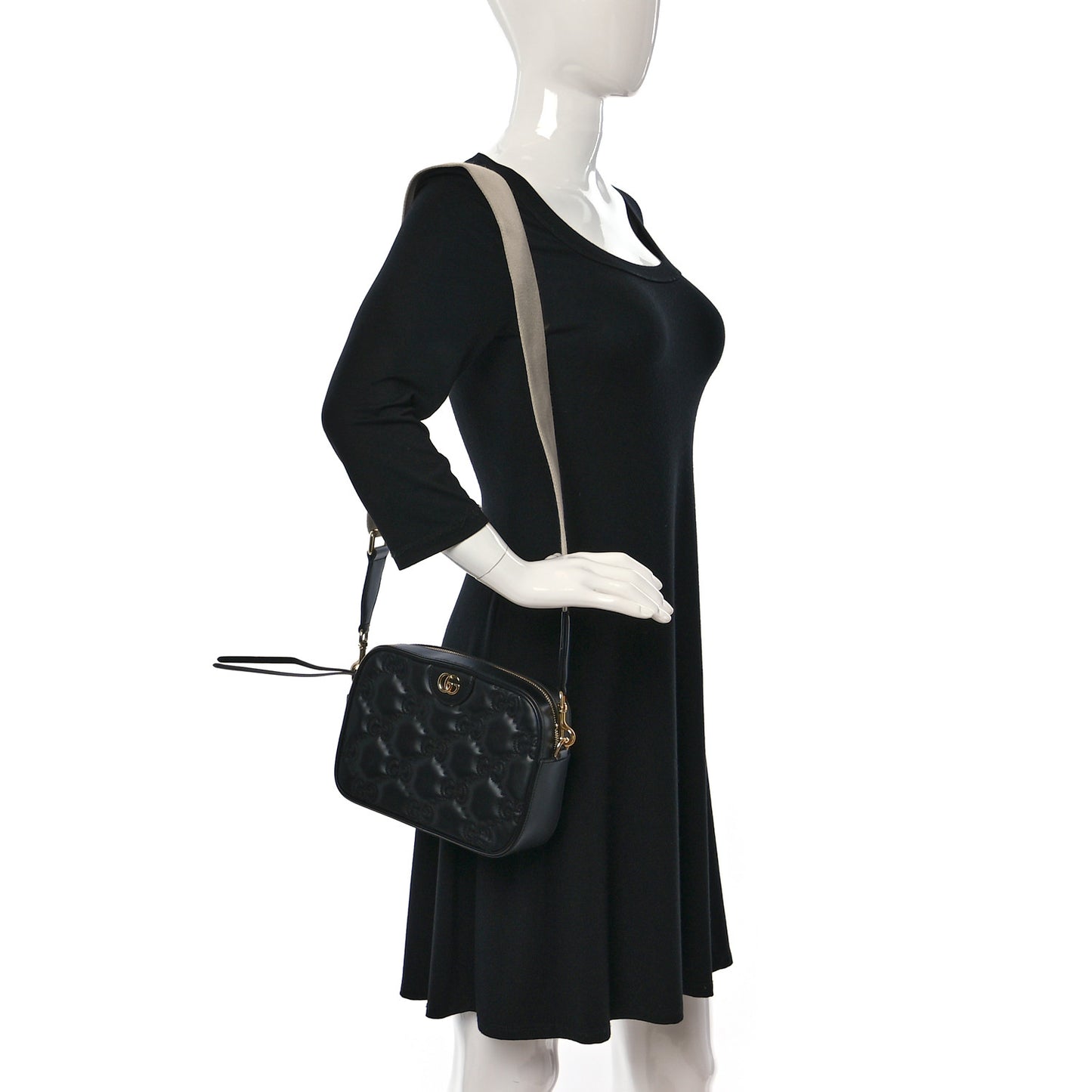 Calfskin GG Matelasse Shoulder Bag Black Natural