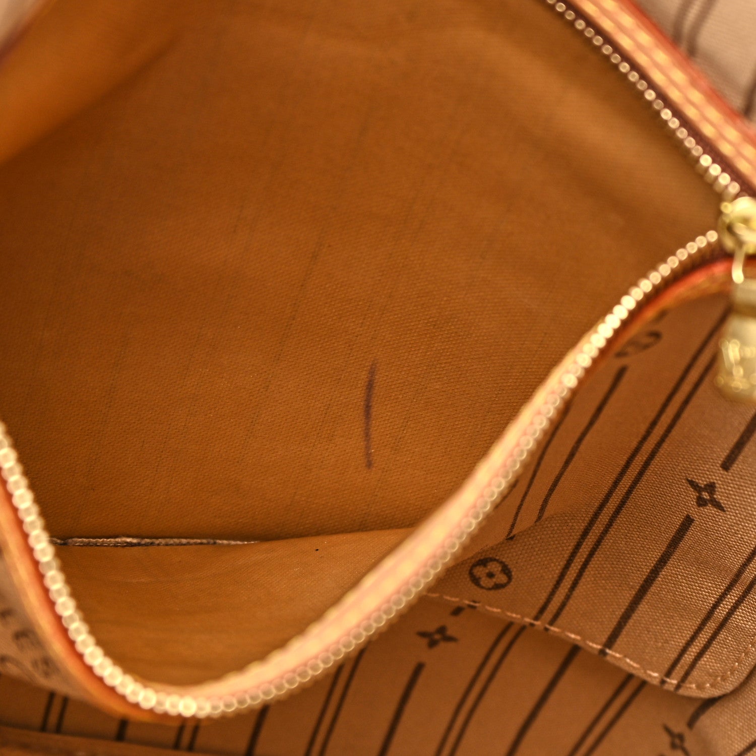 Louis Vuitton Monogram Neverfull MM 12 of 21