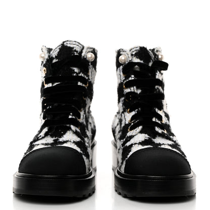 Chanel Tweed Grosgrain Pearl Combat Short Boots 38.5 White Black 2 of 9