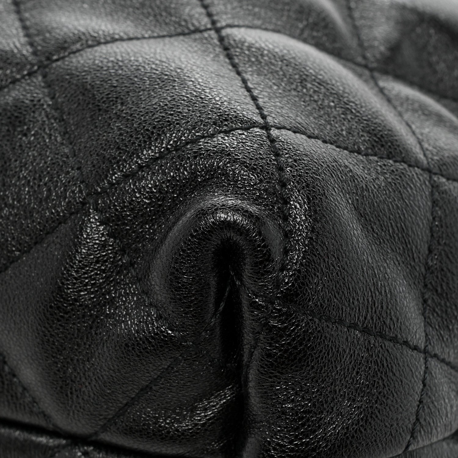 Saint Laurent Lambskin Quilted Maxi Icare Shopping Tote Black 12 of 12