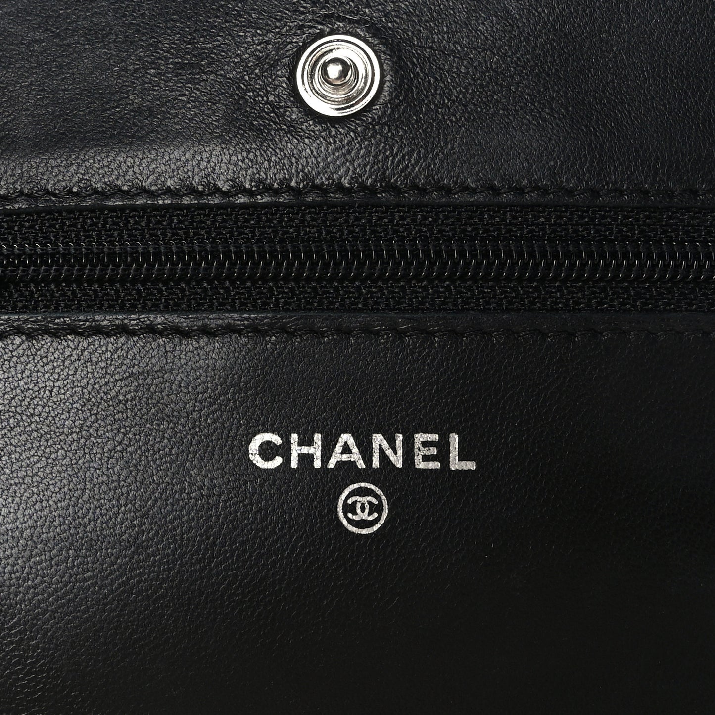 Lambskin Quilted Wallet On Chain WOC Black