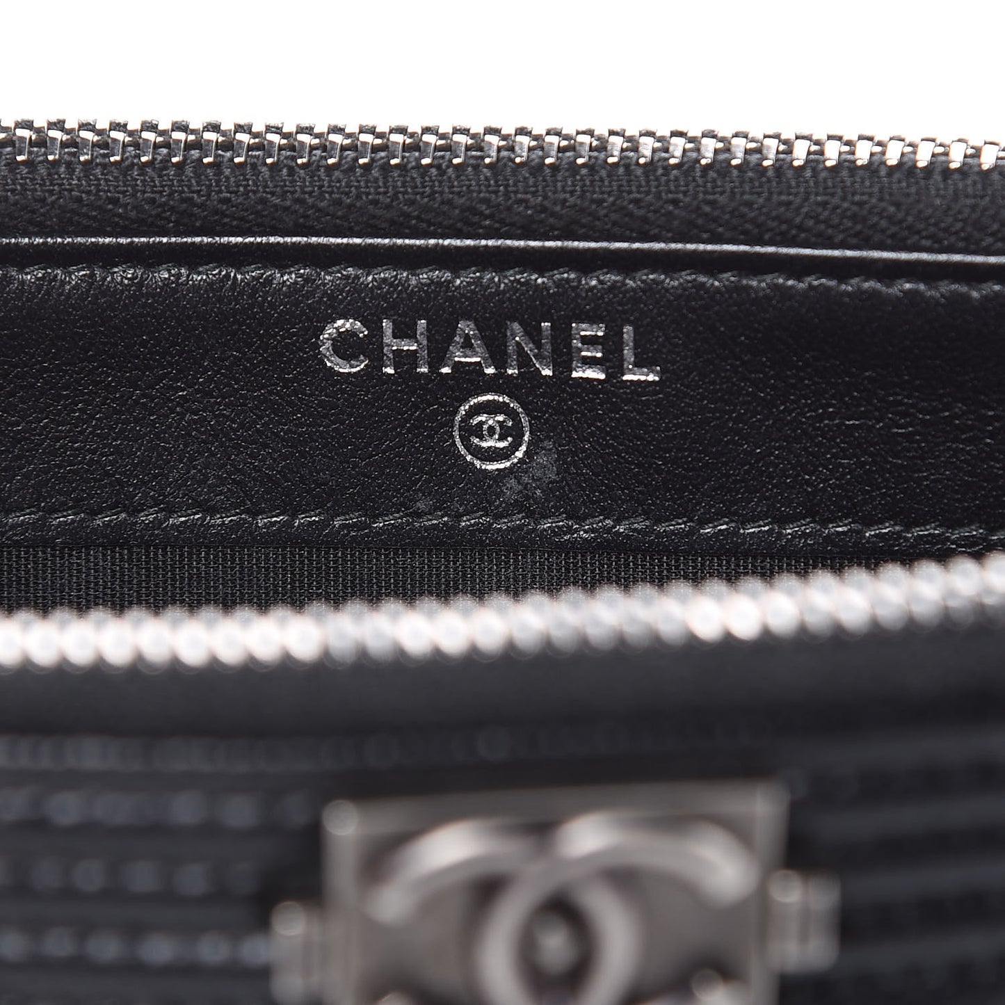 Caviar Quilted Small Boy Clutch With Chain Black