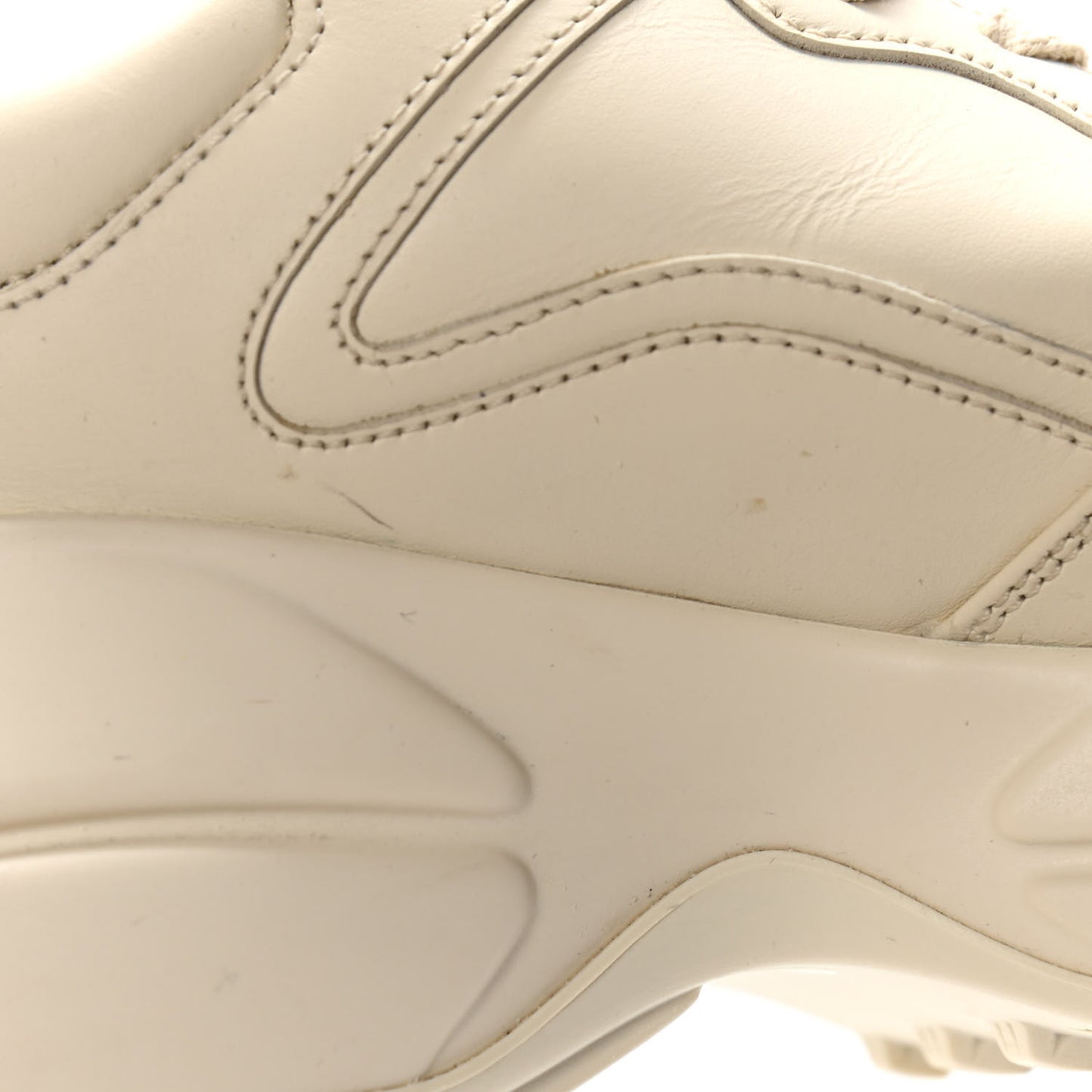 Calfskin Logo Womens Rhyton Sneakers 39 Ivory