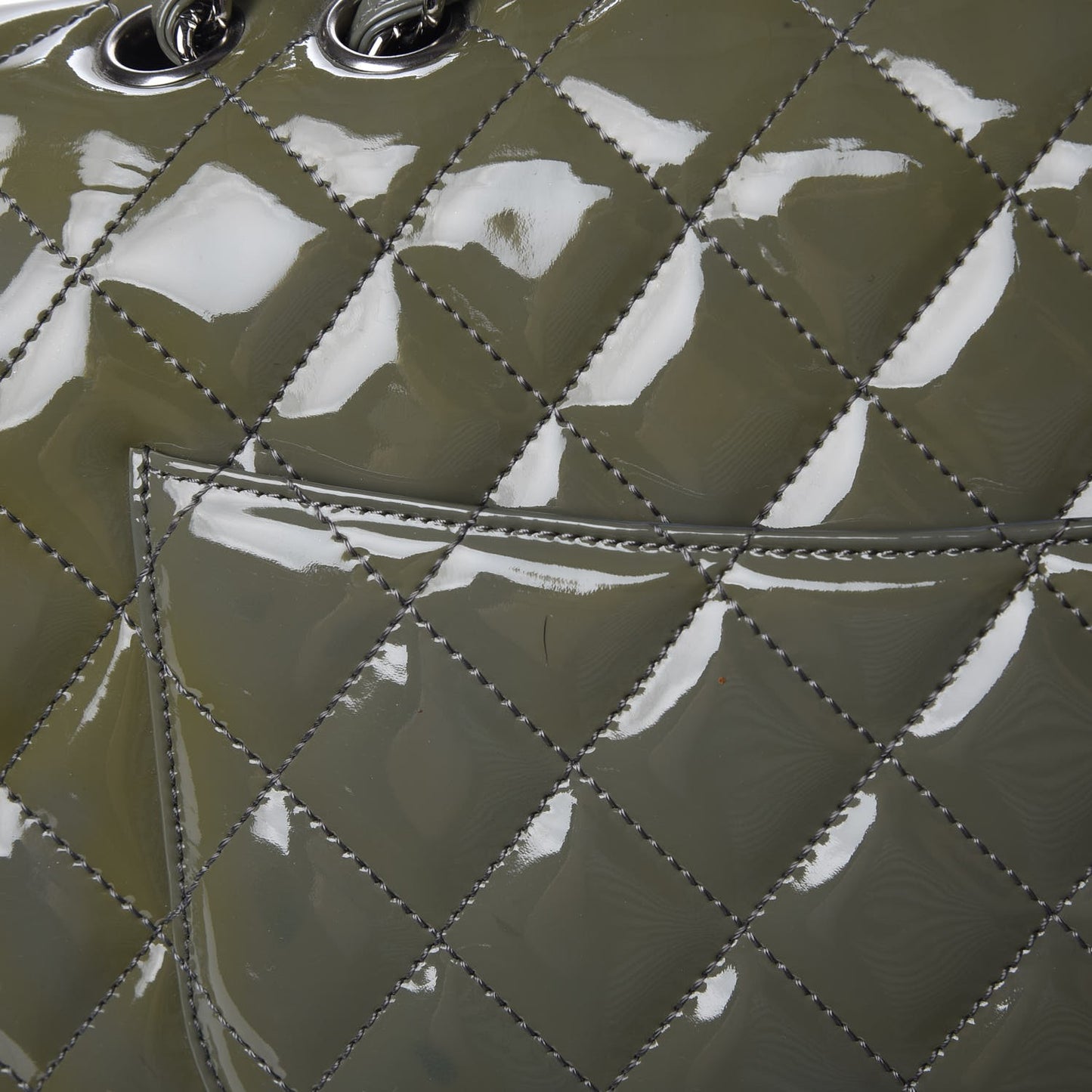 Patent Quilted Jumbo Single Flap Grey