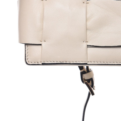 Valentino Garavani Nappa Clutch Ivorie 13 of 13