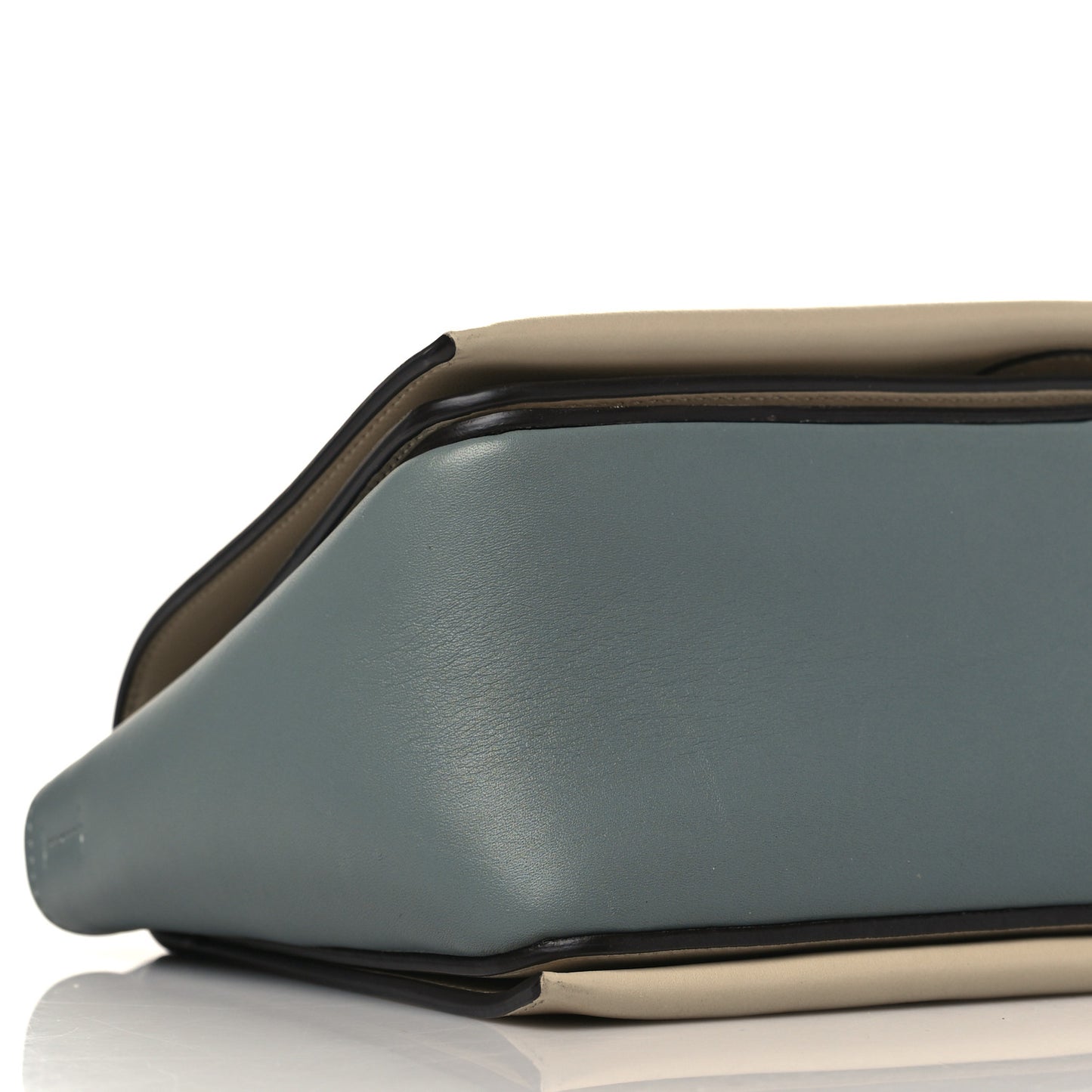 Shiny Smooth Calfskin Medium Frame Shoulder Bag Grege Storm