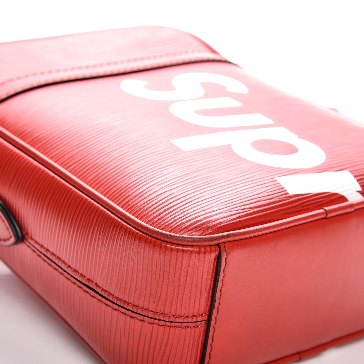 Louis Vuitton X SUPREME Epi Danube PM Red 14 of 15