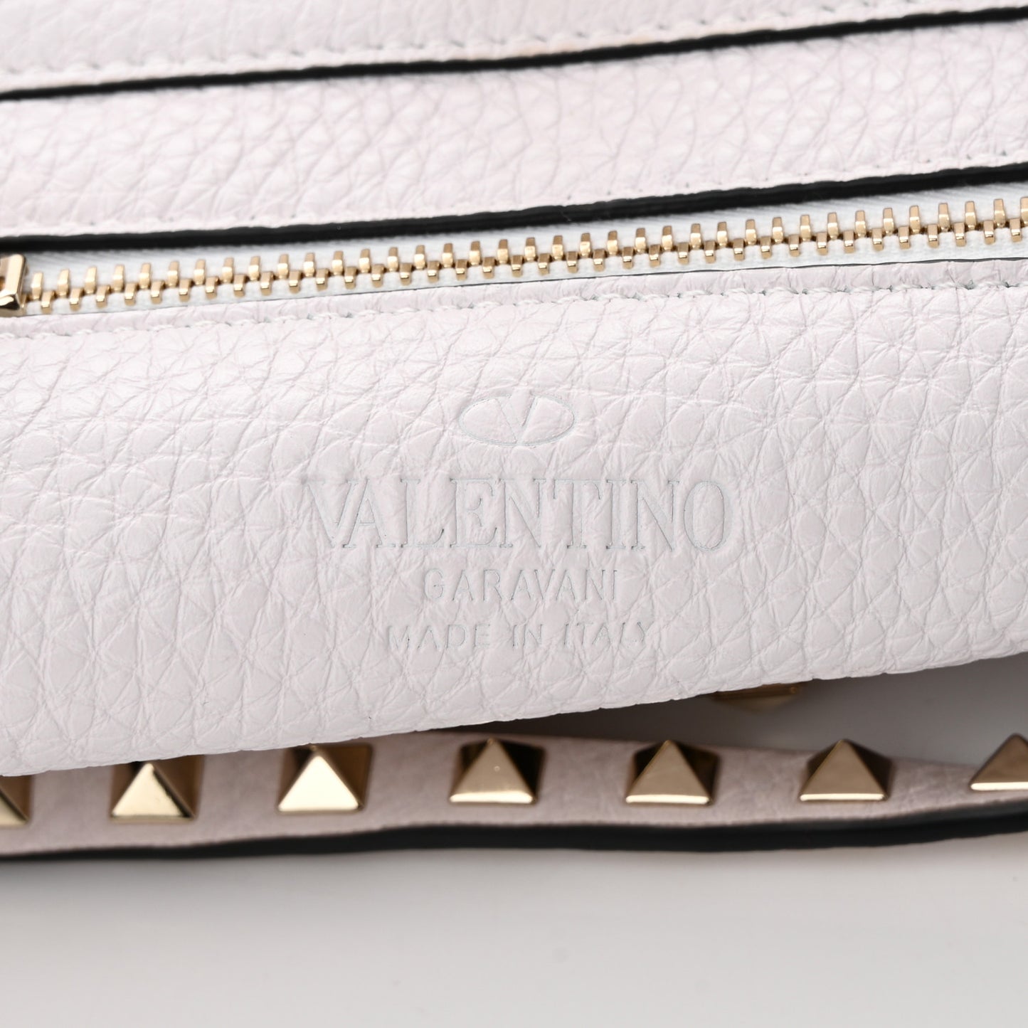 Pebbled Calfskin Medium Rockstud Tote White