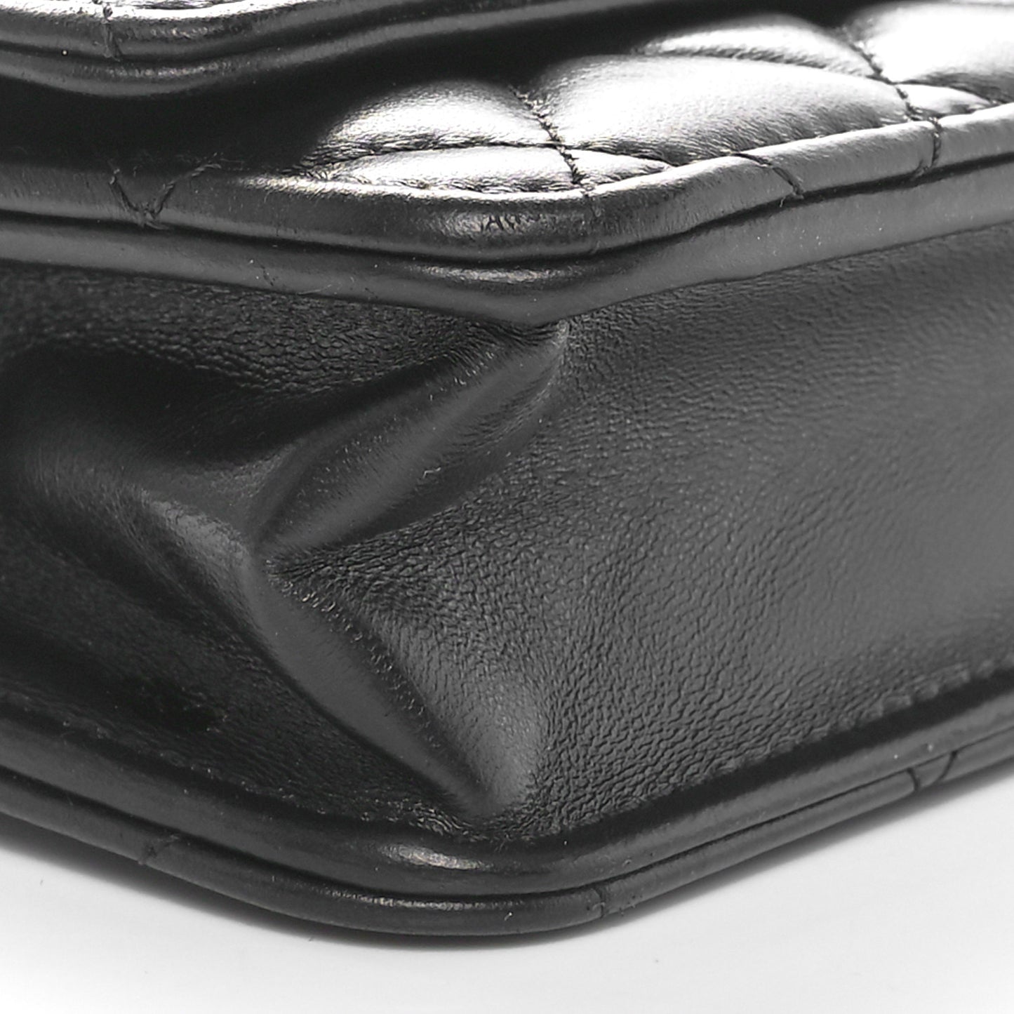Lambskin Resin Quilted Wallet On Chain WOC Black