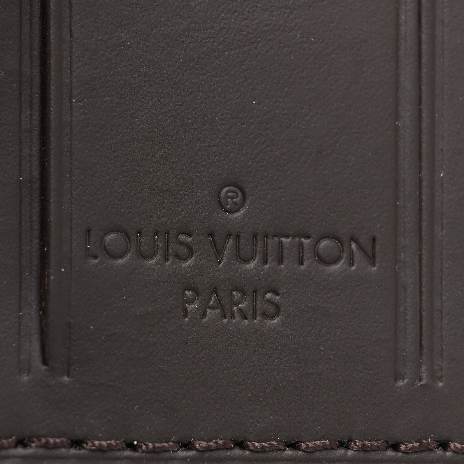 Louis Vuitton Calfskin Luggage Tag Ebene 3 of 3