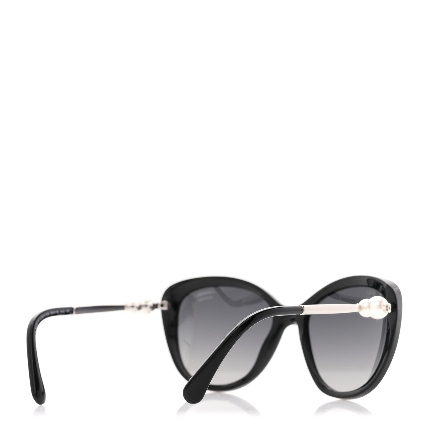 CHANEL ダブルパール　サングラス5338-H Chanel Acetate Pearl Polarized Winter Butterfly Sunglasses 5338-H