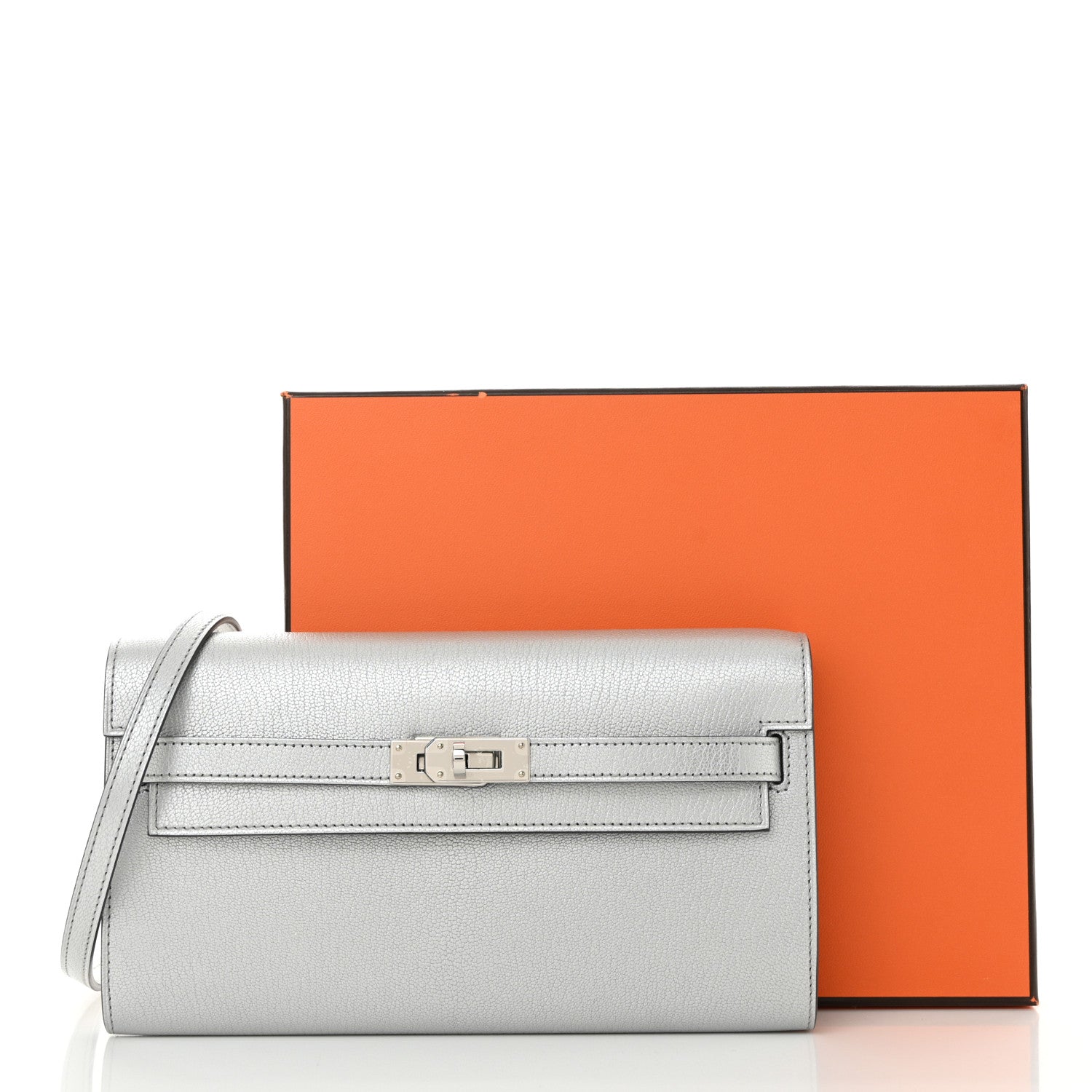 Hermes Metallic Chevre Chamkilight Kelly Wallet To Go Argent 11 of 11