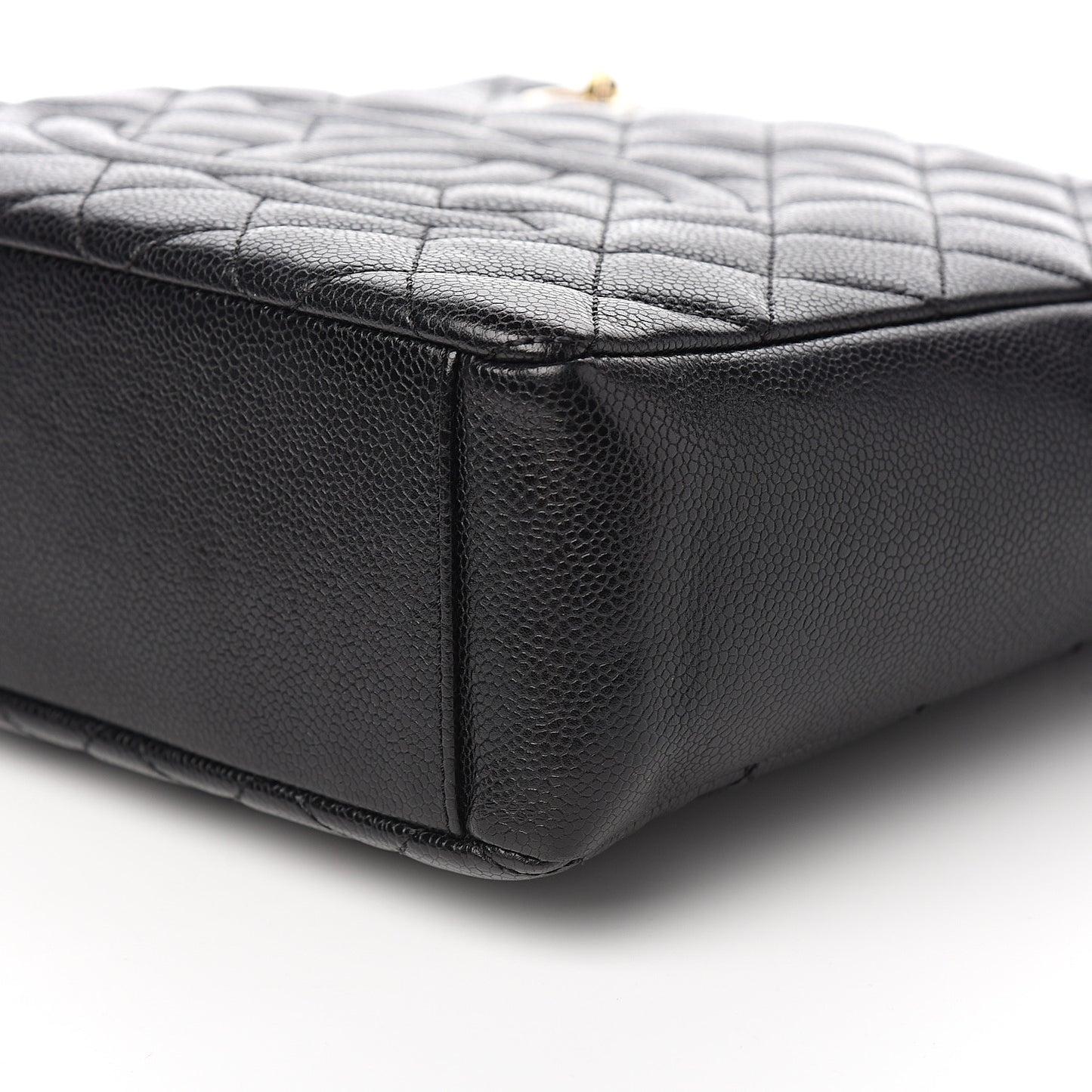 Caviar Quilted Petit Shopping Tote PST Black
