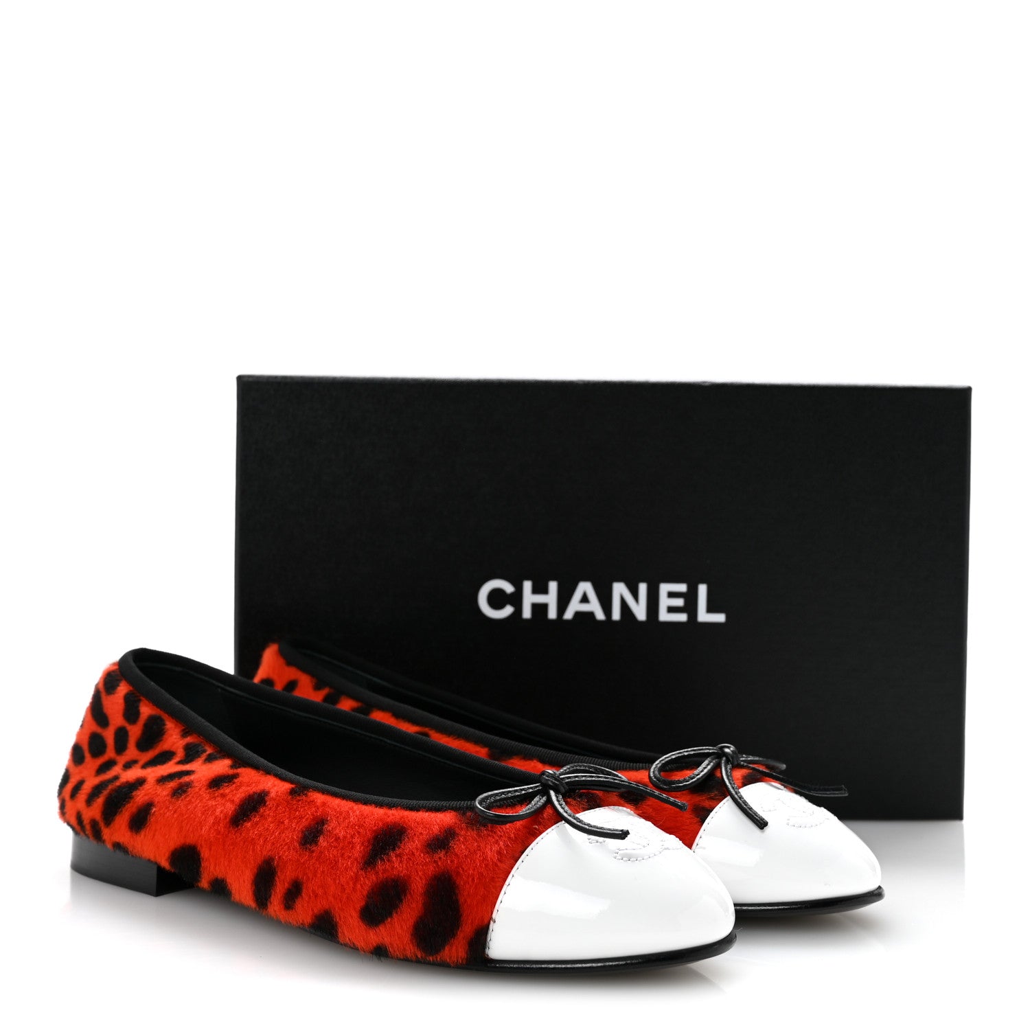 Chanel Lamb Hair Patent Calfskin Cap Toe CC Ballet Flats 38 Orange Black White 11 of 11