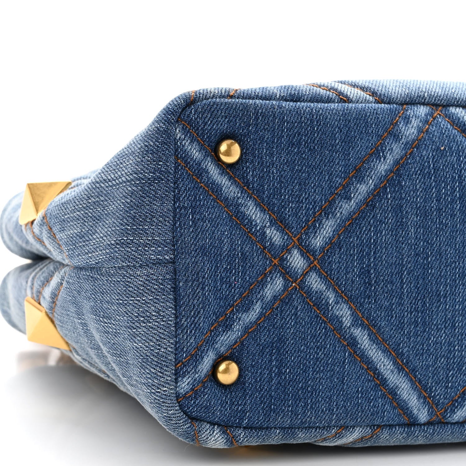 Valentino Garavani Denim Small Roman Stud The Handle Bag Light Denim Selleria 10 of 10