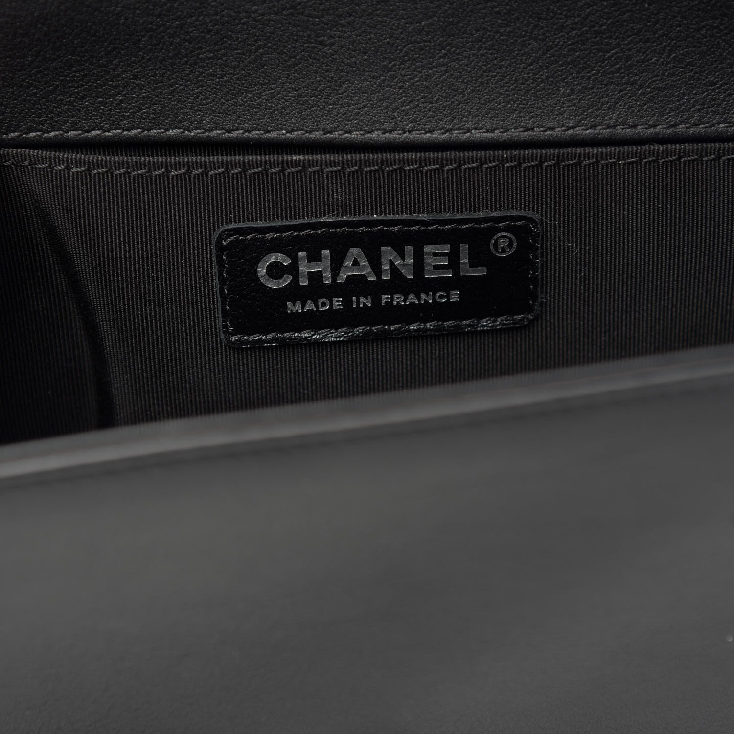 Chanel Metallic Crumpled Goatskin Medium Boy Flap Black Gold 7 of 12