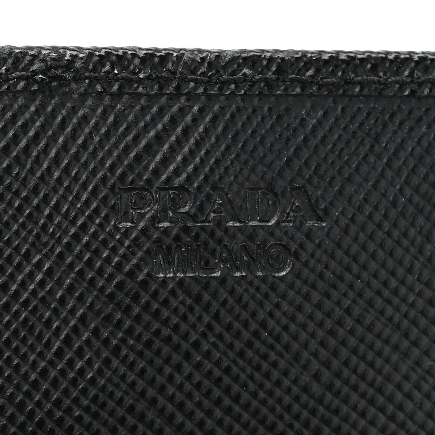 Saffiano Metal Oro Chain Wallet Black