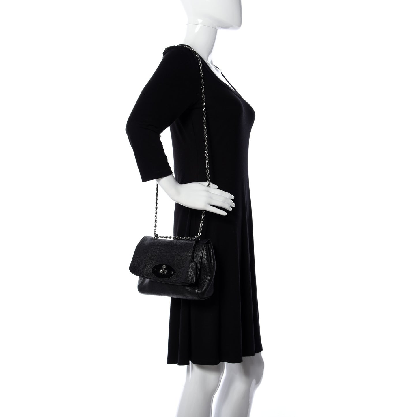 Classic Grain Small Lily Flap Black