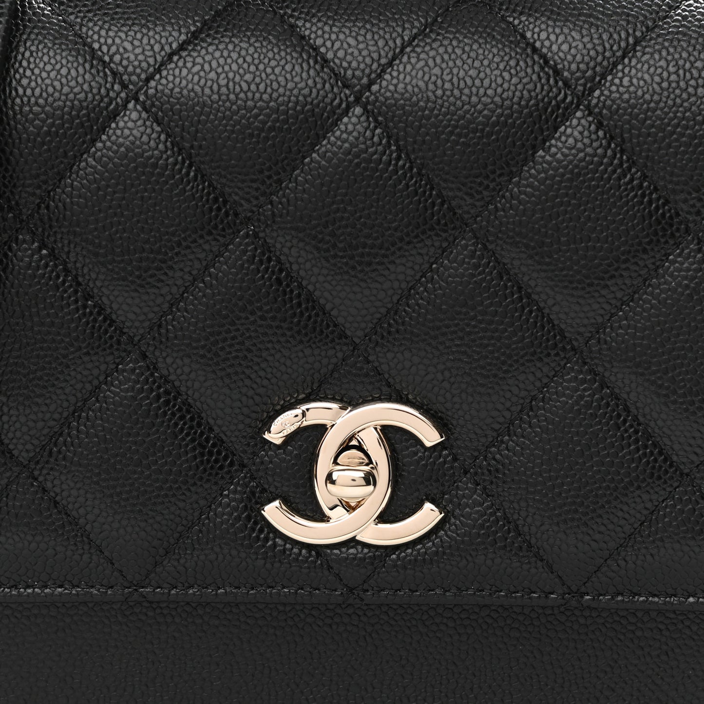 Caviar Quilted Medium Business Affinity Flap Black