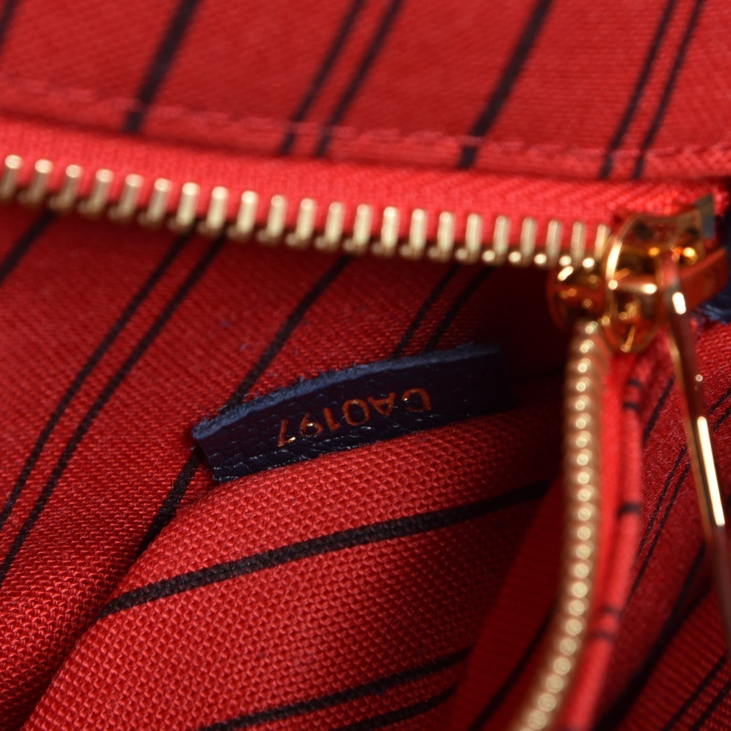 Louis Vuitton Empreinte Pont Neuf MM Marine Rouge 8 of 8