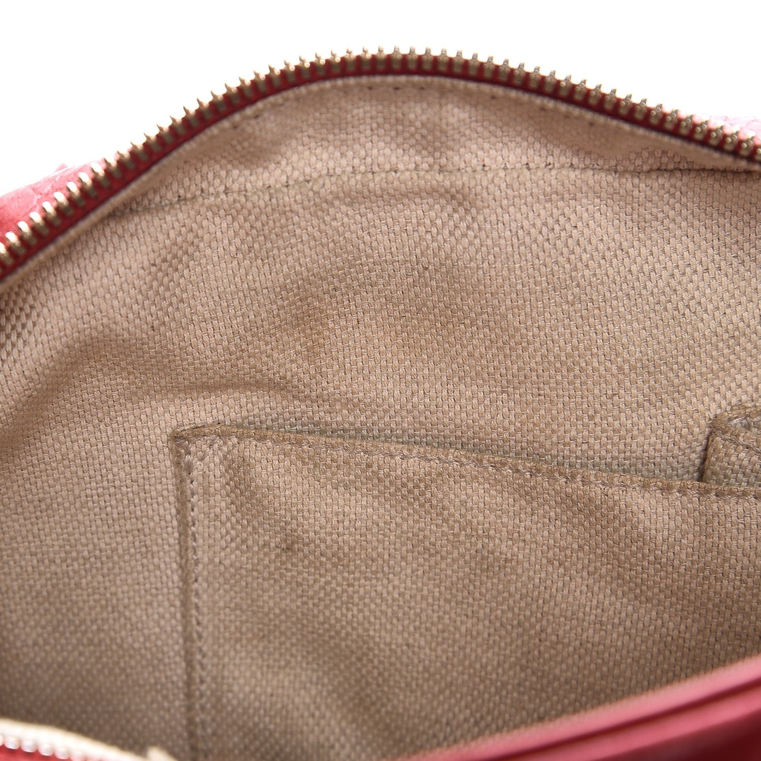 Gucci Pebbled Calfskin Small Soho Disco Bag Vibrant Red 9 of 18