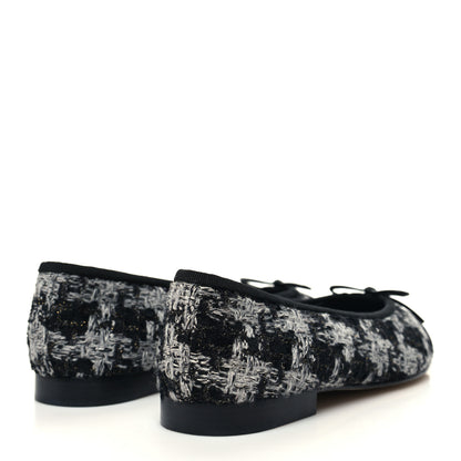 Chanel Tweed Grosgrain Cap Toe Ballerina Flats 38 Black White 4 of 9