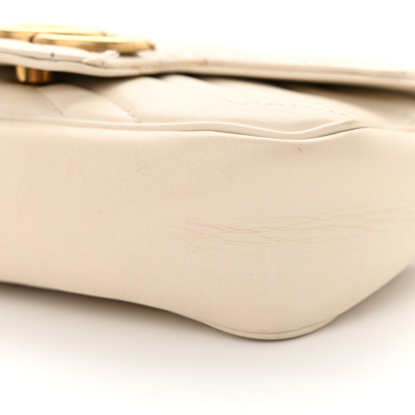 Calfskin Matelasse Super Mini GG Marmont Shoulder Bag White