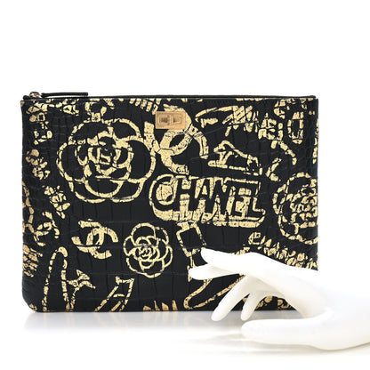 Chanel Calfskin Crocodile Embossed Graffiti 2.55 Medium Cocodile Reissue Cosmetic Case Black Gold 2 of 8