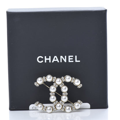 Chanel Pearl Crystal Nefertiti CC Brooch Gold 5 of 5